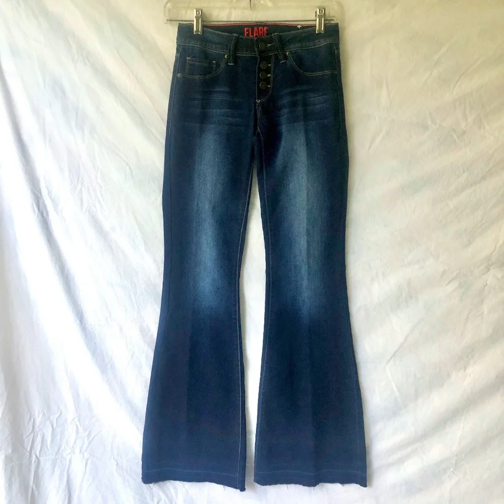 NWOT Flare YMI Jeans - Picture 1 of 10